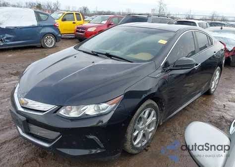 2018 Chevrolet Volt Premier z USA, uszkodzony, nr VIN 1G1RB6S56JU153580